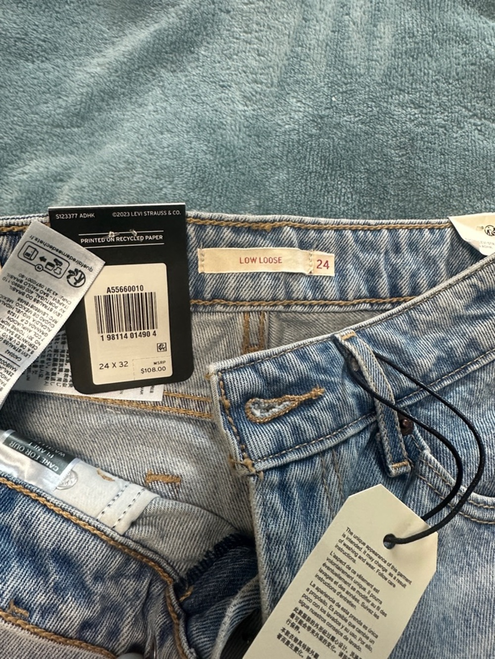 Jeans - Picture 2 of 3